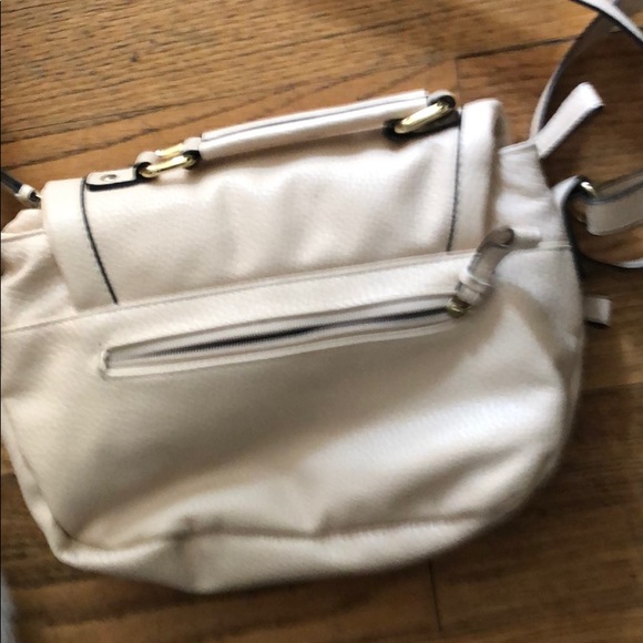 Brand new handbag shoulder or hand carry - Picture 4 of 4